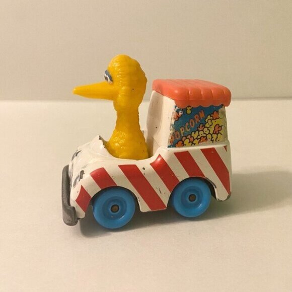 Vtg 1983 Sesame Street Diecast Grover Rocket  Big Bird Popcorn Truck PVC Figures - Picture 11 of 15